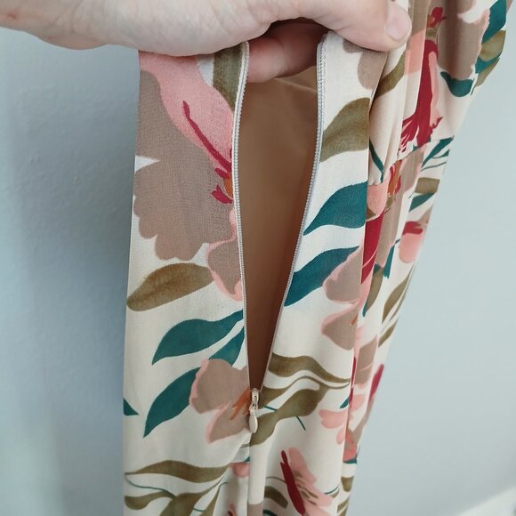Lulu's Women's Size S Resounding Beauty Beige Floral Print Surplice Maxi Dress - Picture 9 of 16